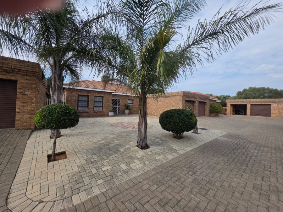 3 Bedroom Property for Sale in Carters Glen Northern Cape